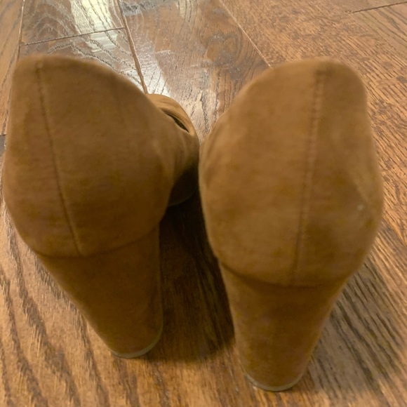 Shoes - Picture 2 of 3